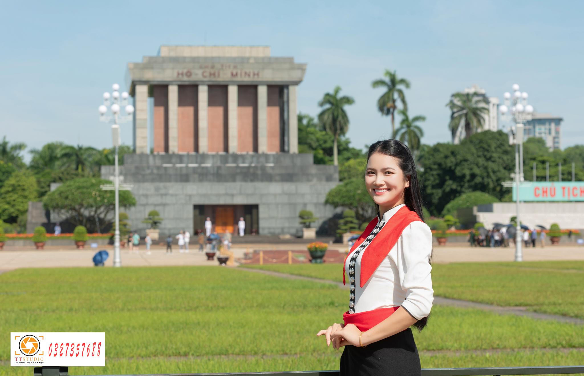 Ảnh check in Lăng Bác